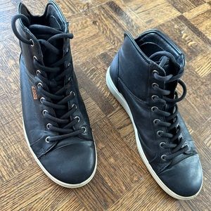 ECCO WOMEN’S SNEAKERS